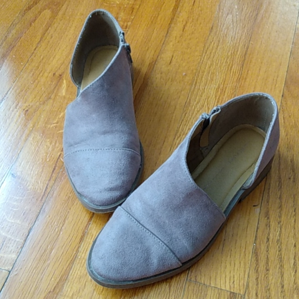 Super cute stylish Report shoes